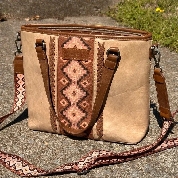 Wrangler Aztec Faux Leather Tote • CCW Style Side Zip • Montana West Western - Picture 5 of 9
